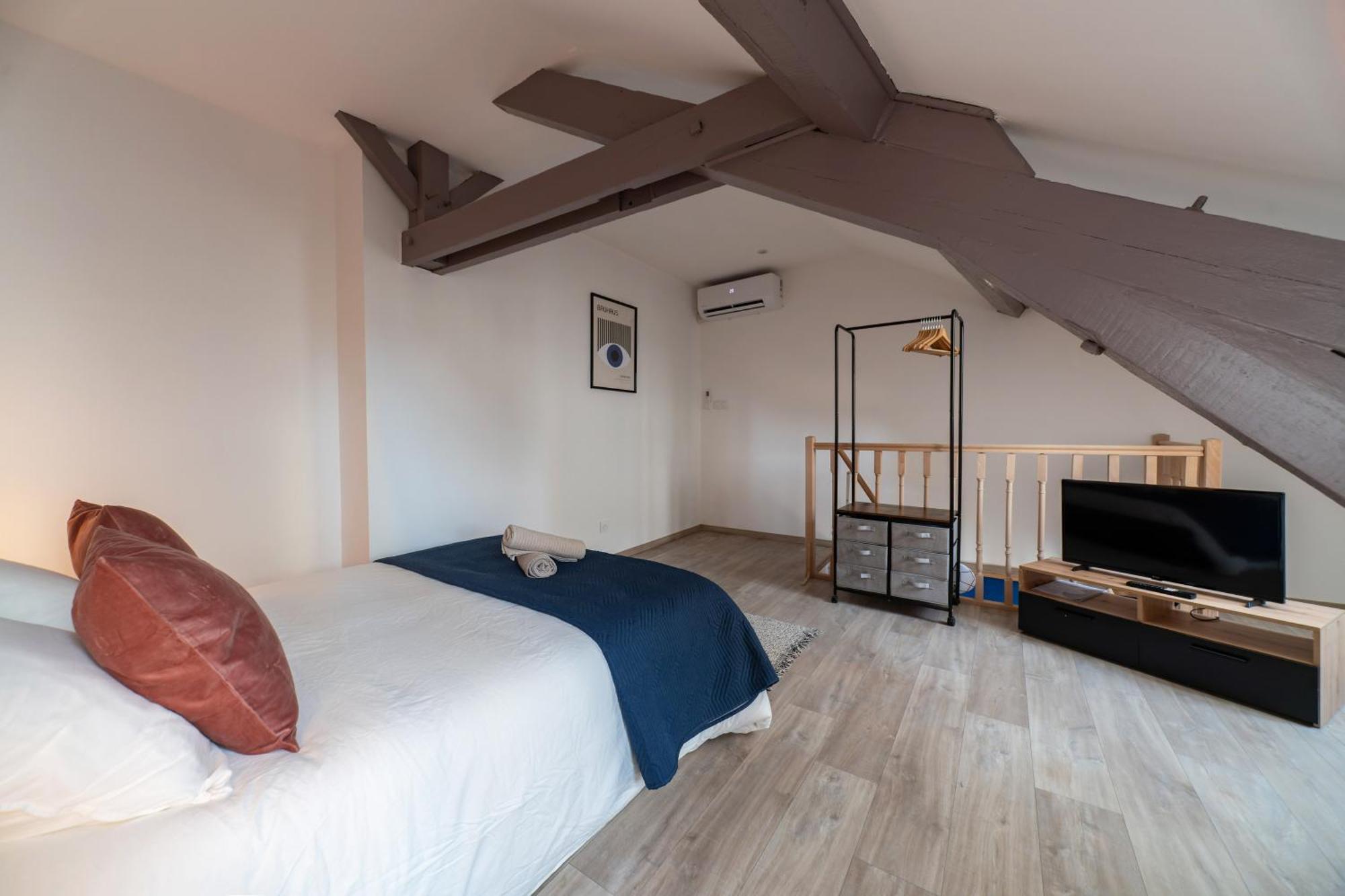 Les Stins - Appartements Climatises - Centre Ville Vichy Exterior photo