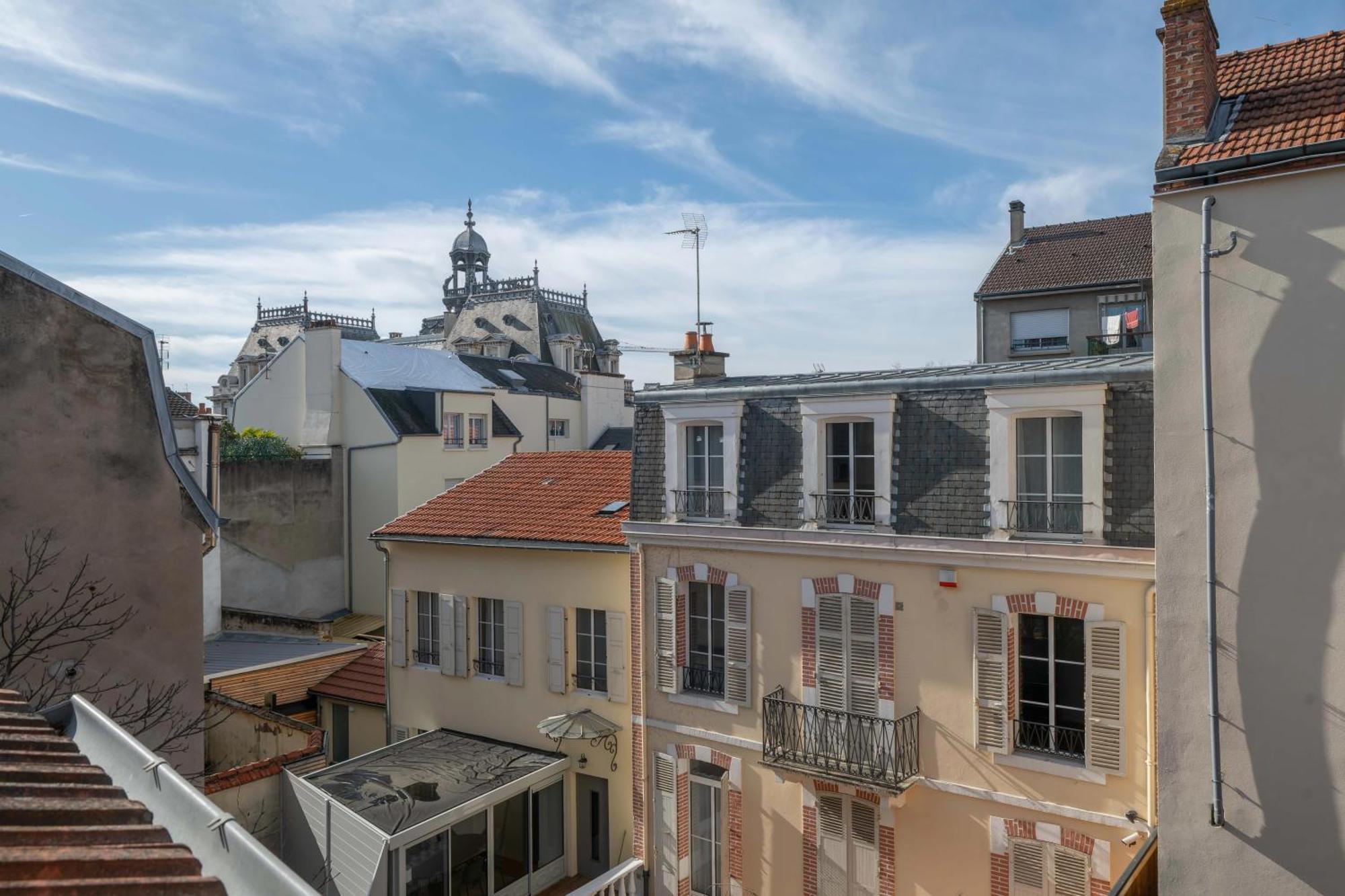 Les Stins - Appartements Climatises - Centre Ville Vichy Exterior photo